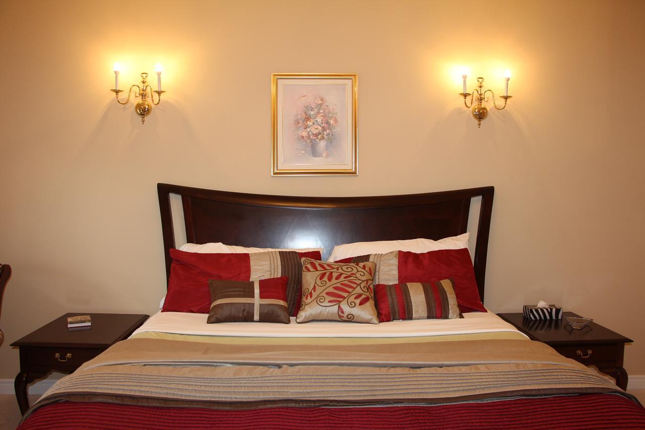 The White House Boutique B&B Niagara-on-the-Lake Bagian luar foto