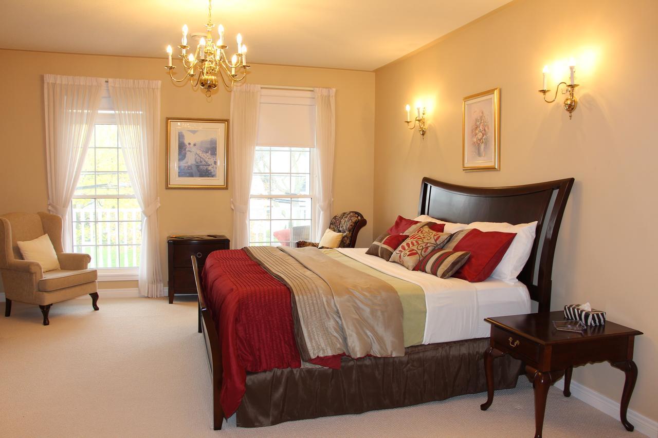 The White House Boutique B&B Niagara-on-the-Lake Bagian luar foto